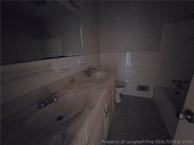 409 Fairfax Avenue, Fayetteville, NC 28303