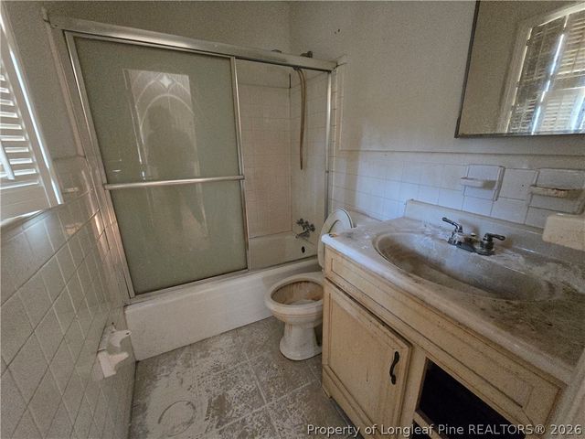 409 Fairfax Avenue, Fayetteville, NC 28303