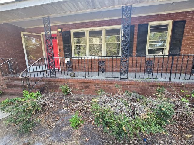 409 Fairfax Avenue, Fayetteville, NC 28303