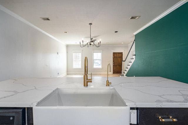 2919 Gillespie Street, Houston, TX 77020