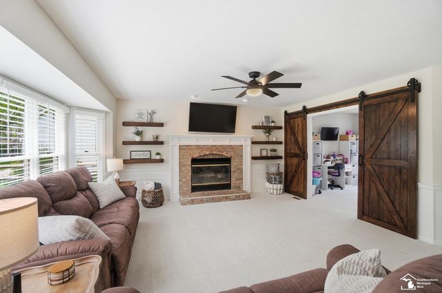 3435 Shadywood Drive, Lambertville, MI 48144