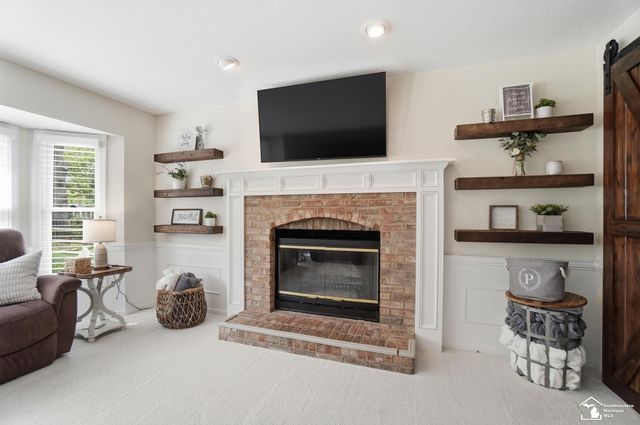 3435 Shadywood Drive, Lambertville, MI 48144