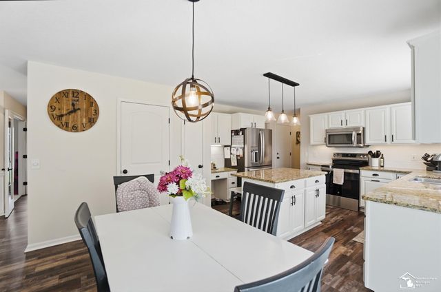 3435 Shadywood Drive, Lambertville, MI 48144