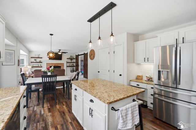 3435 Shadywood Drive, Lambertville, MI 48144