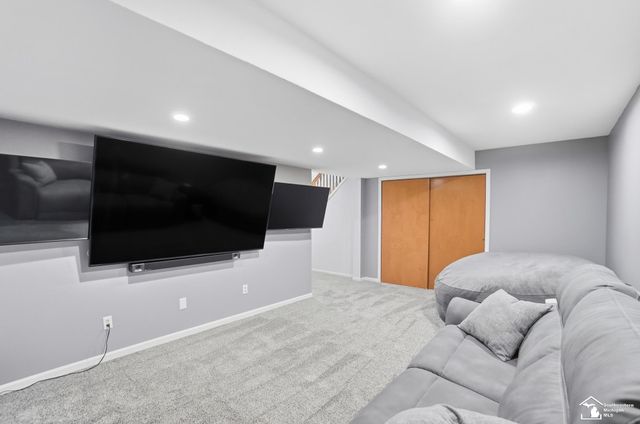 3435 Shadywood Drive, Lambertville, MI 48144
