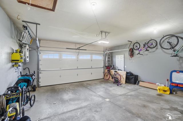 3435 Shadywood Drive, Lambertville, MI 48144