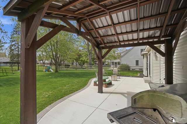 3435 Shadywood Drive, Lambertville, MI 48144