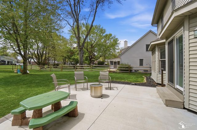 3435 Shadywood Drive, Lambertville, MI 48144
