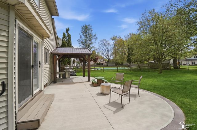 3435 Shadywood Drive, Lambertville, MI 48144