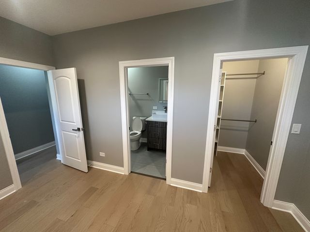 4950 S Michigan Avenue, Chicago, IL 60615