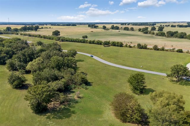 22 Pronghorn Drive, Gordonville, TX 76245