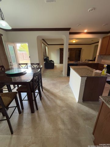 120 Anchor Blf, Universal City, TX 78148