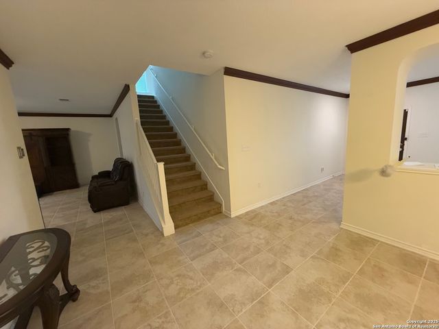 120 Anchor Blf, Universal City, TX 78148