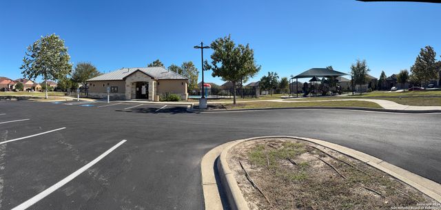 120 Anchor Blf, Universal City, TX 78148