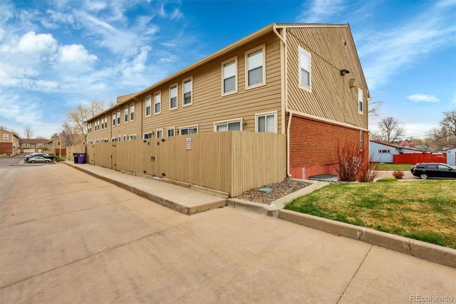 3300 W Florida Avenue 82, Denver, CO 80219