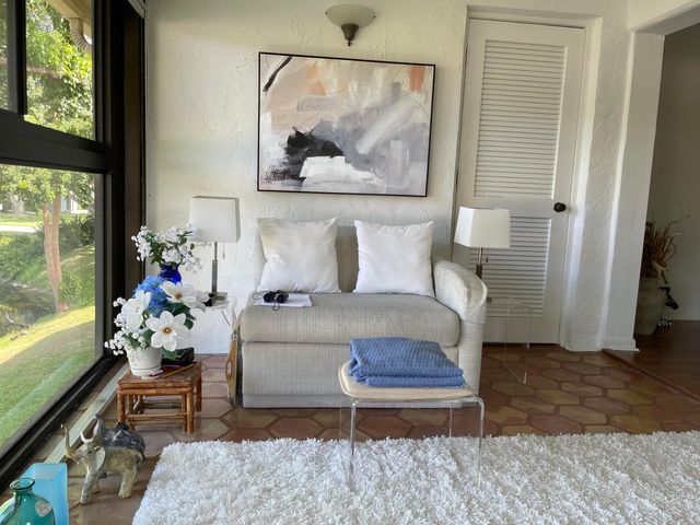 1 WESTGATE Lane 1B, Boynton Beach, FL 33436