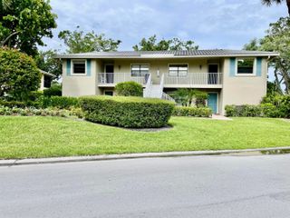 1 WESTGATE Lane 1B, Boynton Beach, FL 33436
