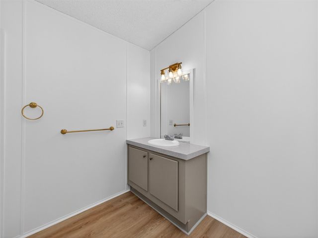 2846 Indian TRL, Kingsland, TX 78639