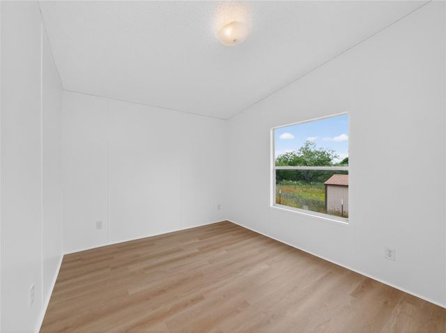 2846 Indian TRL, Kingsland, TX 78639