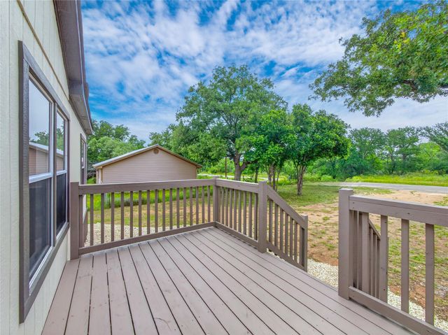 2846 Indian TRL, Kingsland, TX 78639