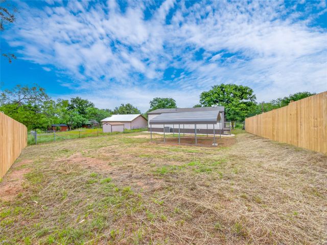 2846 Indian TRL, Kingsland, TX 78639
