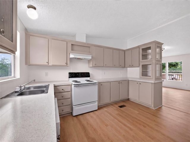 2846 Indian TRL, Kingsland, TX 78639