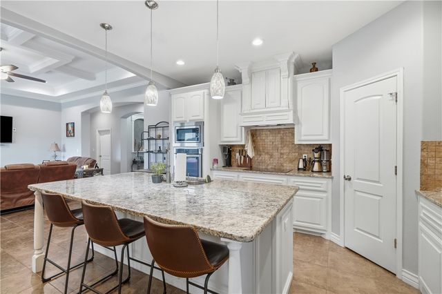 3805 Castle Valley Dr, Corpus Christi, TX 78410
