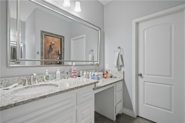 3805 Castle Valley Dr, Corpus Christi, TX 78410