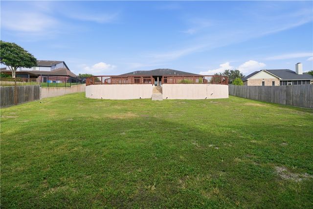 3805 Castle Valley Dr, Corpus Christi, TX 78410