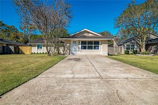 4426 Saffron Lane, Friendswood, TX 77546