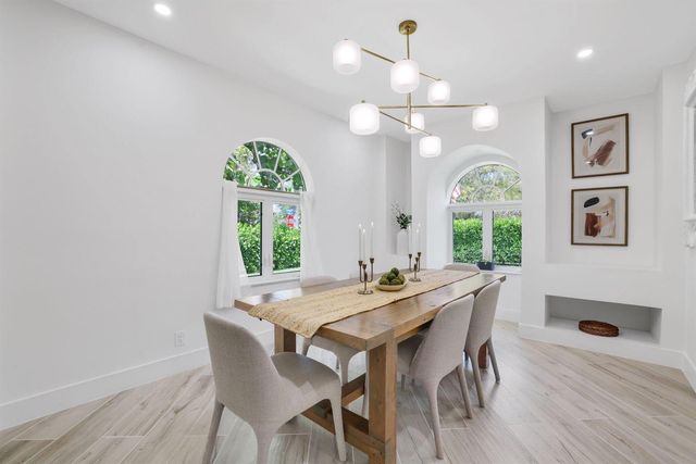 706 Sunset Road, West Palm Beach, FL 33401