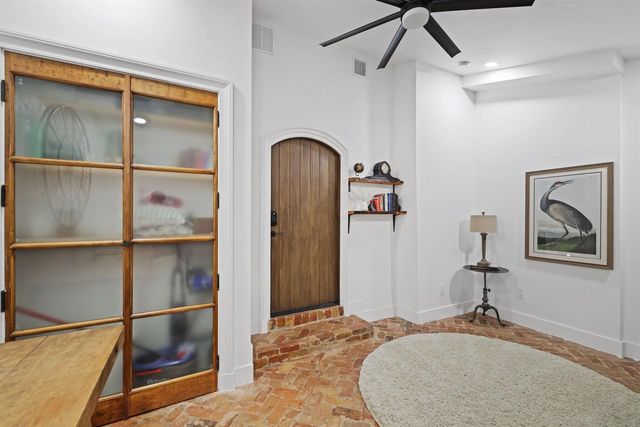 706 Sunset Road, West Palm Beach, FL 33401