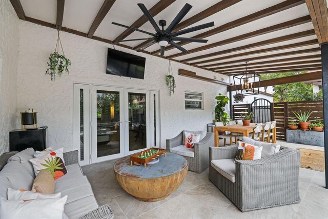706 Sunset Road, West Palm Beach, FL 33401