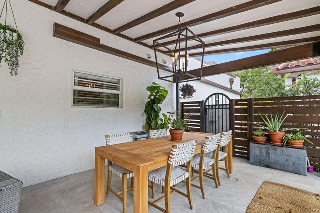 706 Sunset Road, West Palm Beach, FL 33401