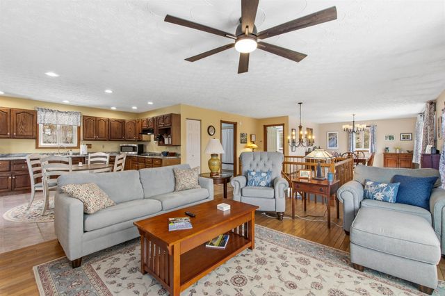 4 Pierre Road, Stewartstown, NH 03597