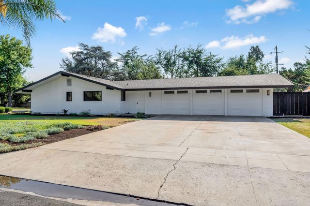 2571 W Magill Avenue, Fresno, CA 93711