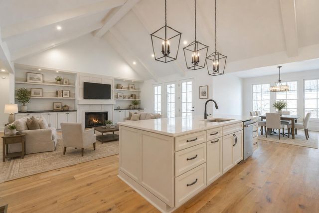498 Hargis Road, Signal Mountain, TN 37377