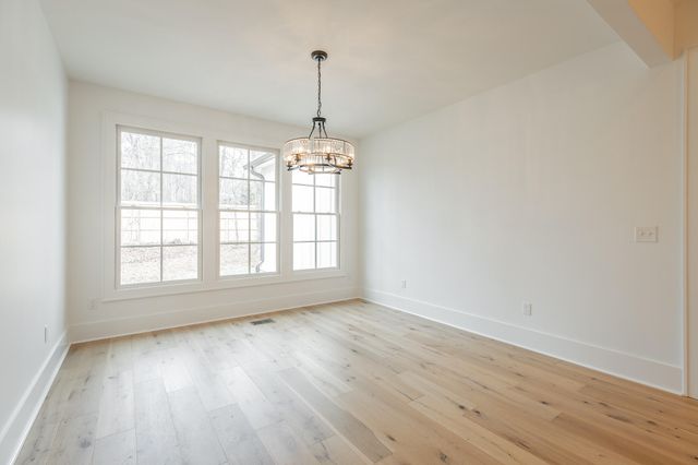 498 Hargis Road, Signal Mountain, TN 37377