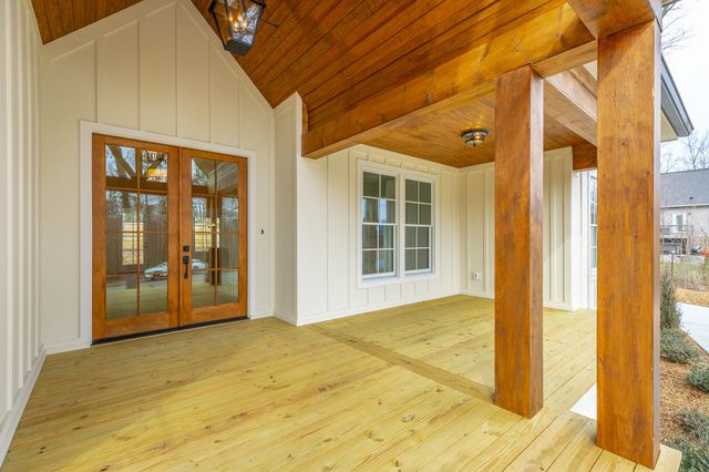 498 Hargis Road, Signal Mountain, TN 37377