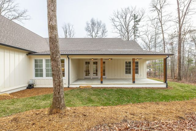 498 Hargis Road, Signal Mountain, TN 37377