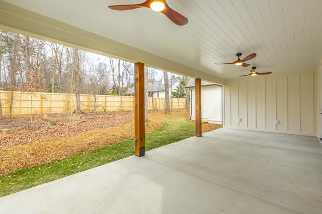498 Hargis Road, Signal Mountain, TN 37377