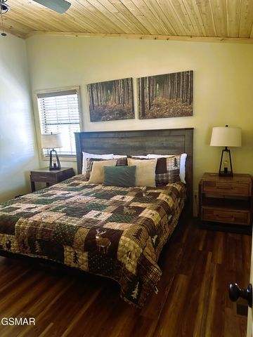 905 Sunrise Boulevard, Sevierville, TN 37862