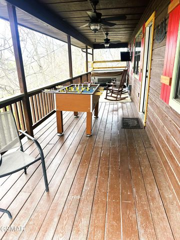 905 Sunrise Boulevard, Sevierville, TN 37862