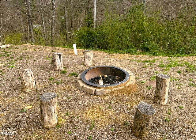 905 Sunrise Boulevard, Sevierville, TN 37862