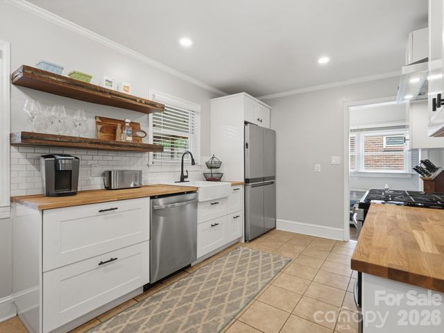 6238 Rosecrest Drive, Charlotte, NC 28210