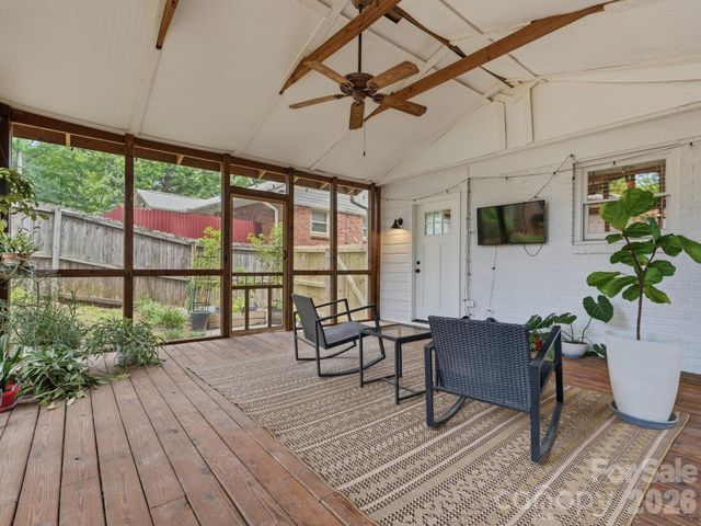 6238 Rosecrest Drive, Charlotte, NC 28210