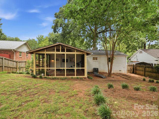 6238 Rosecrest Drive, Charlotte, NC 28210