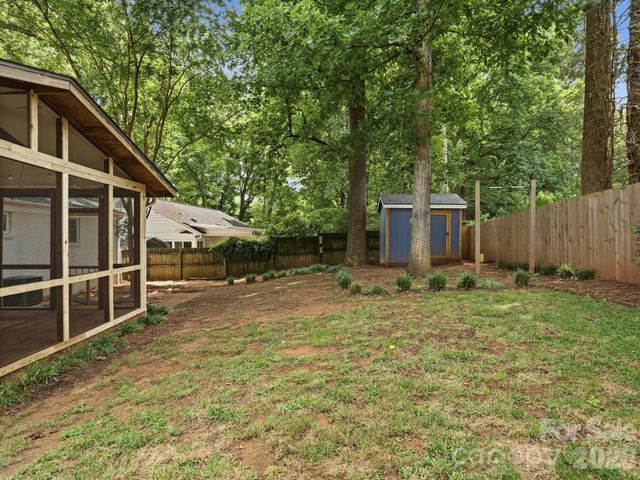 6238 Rosecrest Drive, Charlotte, NC 28210