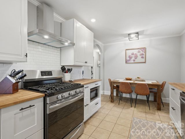 6238 Rosecrest Drive, Charlotte, NC 28210