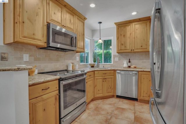 2154 Alexander Way, Pleasanton, CA 94588